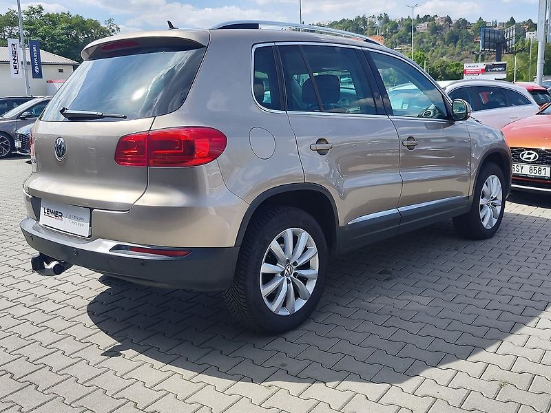Volkswagen Tiguan 2.0 TSI/132kWSport 4Motion DSG - fotka 5 z 26