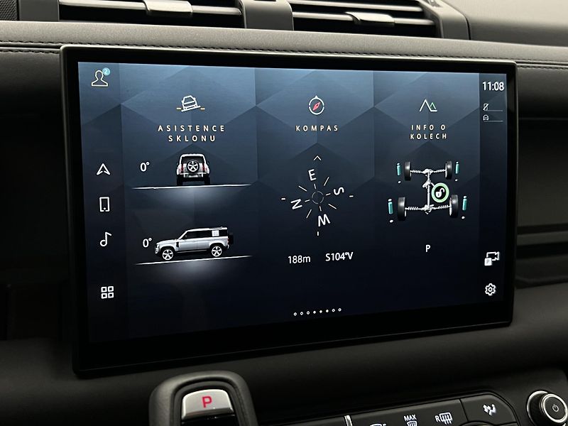 Land Rover Defender D300 AWD X-DYNAMIC SE AUT CZ - fotka 32 z 45