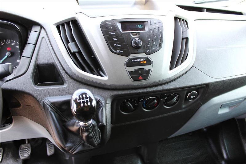 Ford Transit 2,2 TDCi valník + plachta - fotka 20 z 30