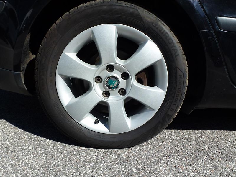 Škoda Octavia 2,0 TDI 103KW Black Edition  E - fotka 48 z 51
