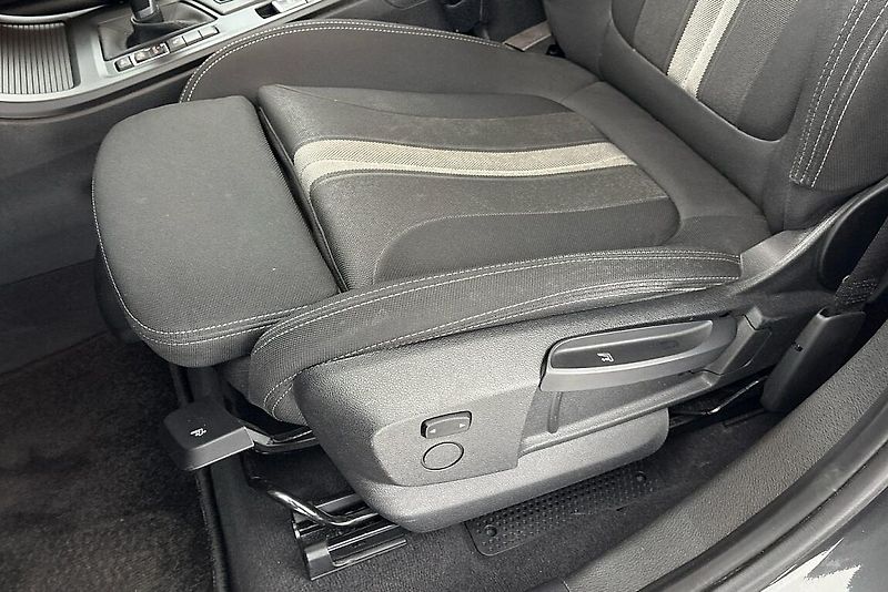 BMW X1 sDrive18i - fotka 7 z 24