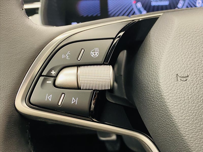 Škoda Scala 1,0 TSI 85kW Top Selection - fotka 22 z 27