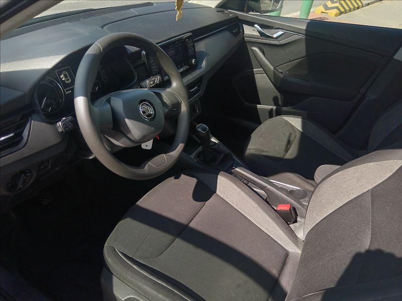 Škoda Scala 1,0 TSi  Cool Plus - fotka 18 z 21