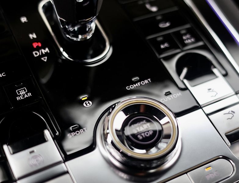 Bentley Continental GT (2020) 4.0 V8 440 KW 4x4 - fotka 39 z 51
