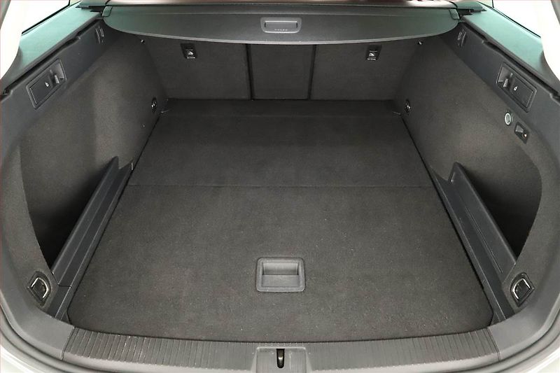 Volkswagen Passat (2016) Highline 2.0 TDI, Navi - fotka 15 z 16