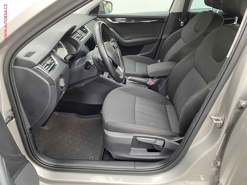 Škoda Octavia (2017) 2.0TDi, 2.maj,ČR, Style, DSG - fotka 9 z 18