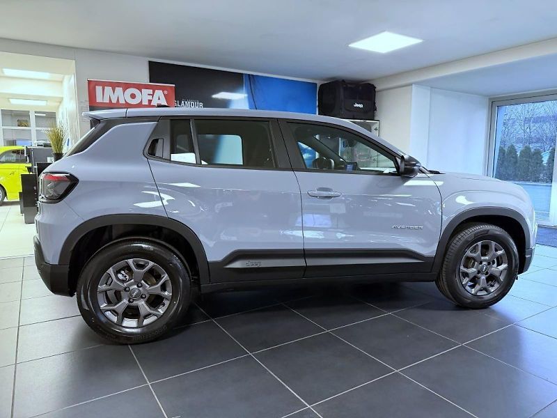 Jeep Avenger (2026) 1.2 T MT6 100k Longitude *480* - fotka 4 z 17