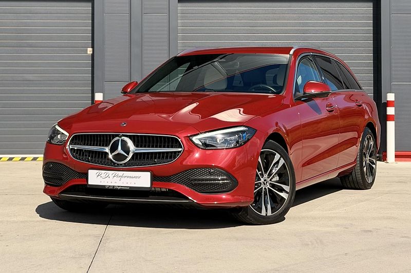 Mercedes-Benz Třídy C (2024) C 300 de 4Matic EQ - fotka 3 z 100