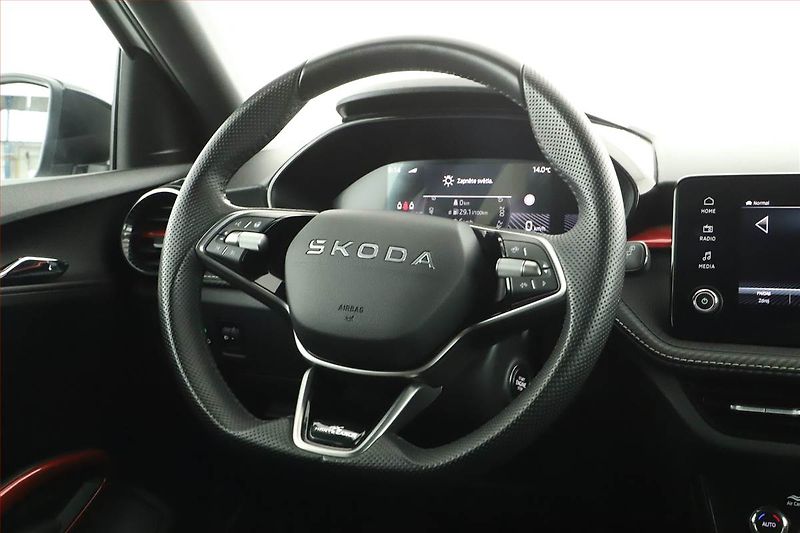 Škoda Fabia (2025) 1.0 TSI, MONTE CARLO, KEYLESS - fotka 8 z 15