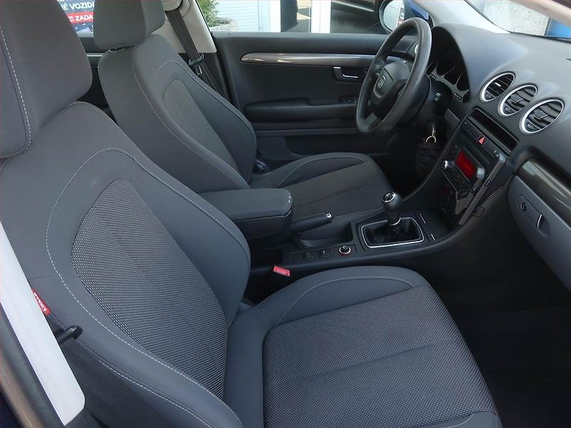 Seat Exeo (2011) 2.0 TDI, Serv.kniha, Tempomat - fotka 9 z 16