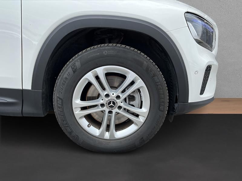 Mercedes-Benz GLB 220 4MATIC Style - fotka 9 z 21