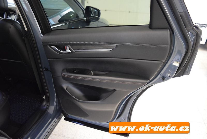 Mazda CX-5 2.2 D EXCLUSIVE-LINE 2024 - fotka 24 z 68