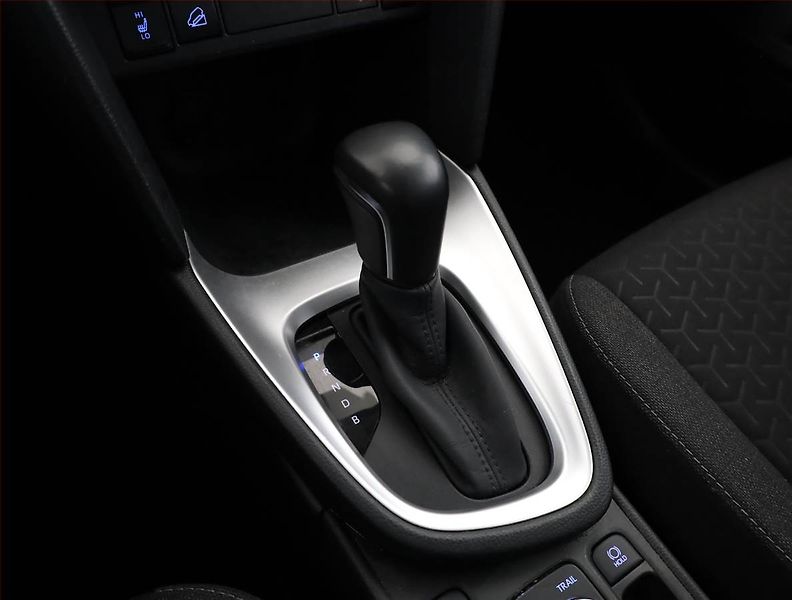 Toyota Yaris Cross (2023) 1.5 VVT-iE E-Four - fotka 12 z 19