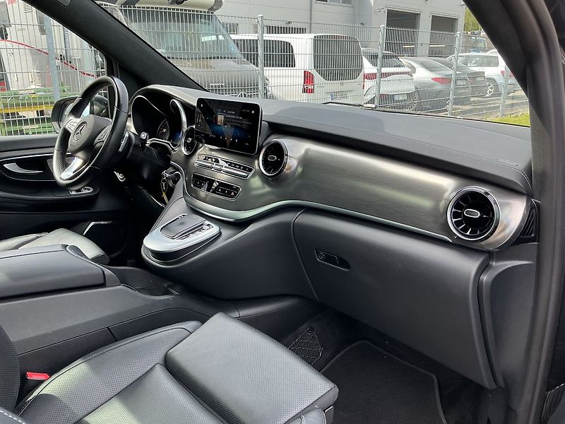 Mercedes-Benz Třídy V 300 d AMG 4MATIC - fotka 20 z 32