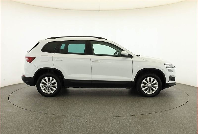 Škoda Karoq (2024) Fresh 1.5 TSI, Fresh, DPH - fotka 6 z 21