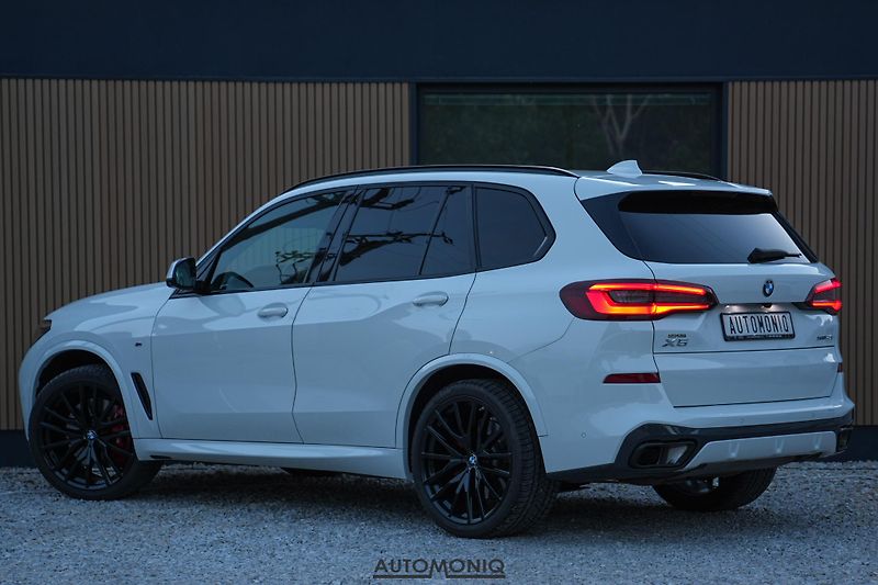 BMW X5 (2023) X5 xDrive40d M Sport Bowers - fotka 5 z 31
