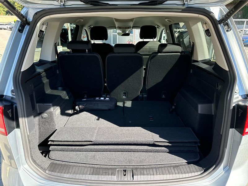 Volkswagen Touran People 1,5 TSI - fotka 20 z 24