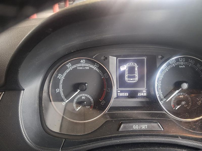 Škoda Fabia III kombi 1,0 TSi 2BE4752 - fotka 19 z 23
