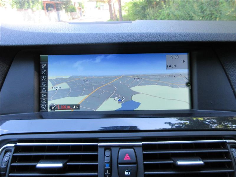 BMW Řada 5 535d xDrive, Panorama, Navi, K - fotka 20 z 34