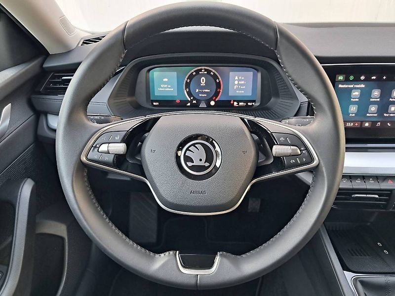 Škoda Octavia (2024) IV SELECTION 1.5 TSI / 85 kW M - fotka 6 z 29