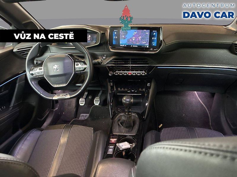 Peugeot 208 1,2 PureTech 74kW GT DPH - fotka 4 z 11