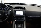 Jaguar F-Pace 2.0D 132kW PRESTIGE - náhled 22