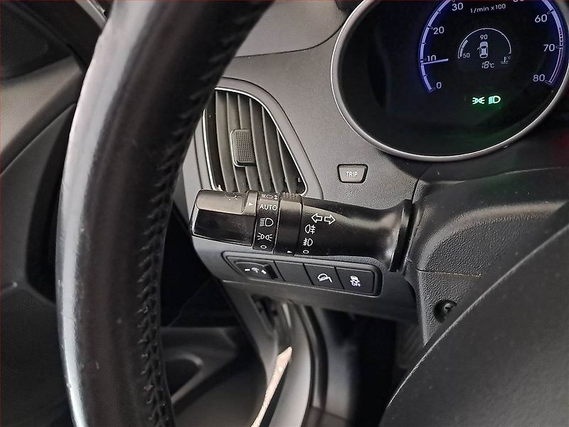 Hyundai ix35 (2012) 1.6 GDI, Serv.kniha, Tempomat - fotka 16 z 20