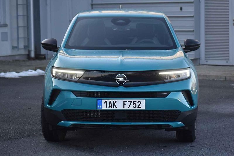 Opel Mokka je stále jedno z nejhezčích malých SUV.