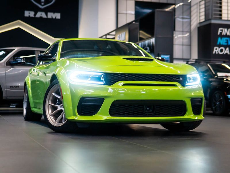 Dodge Charger (2024) 6.4 Scat Pack Wide Swinger - fotka 43 z 43