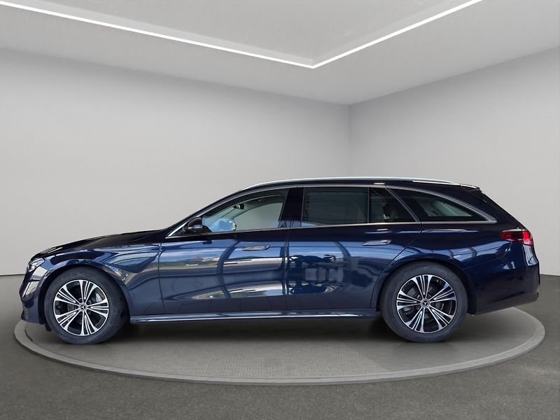 Mercedes-Benz Třídy E (2024) E 220 d kombi - fotka 4 z 20