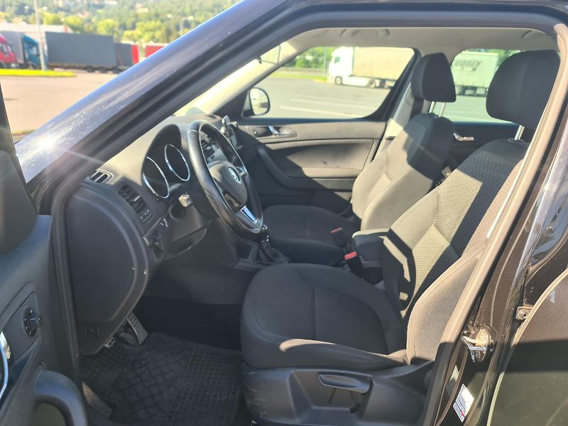 Škoda Yeti (2015) 2.0 TDi 103-KW 4x4 ADVENTURE X - fotka 16 z 24