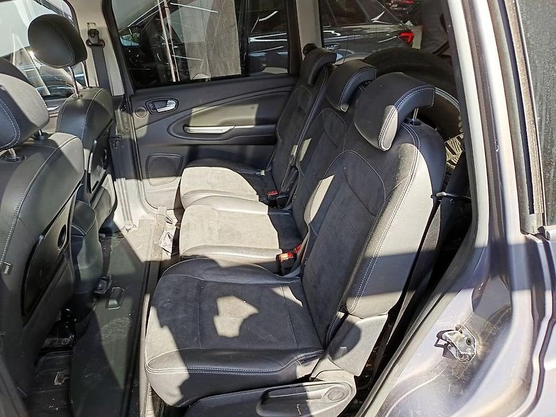Ford Galaxy (2014) 2,0 TDi - Titaniun - 7 Míst - fotka 12 z 12