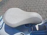 Vespa 946 (2025) 946 Snake Azzuro (sleva 20.000 - náhled 13