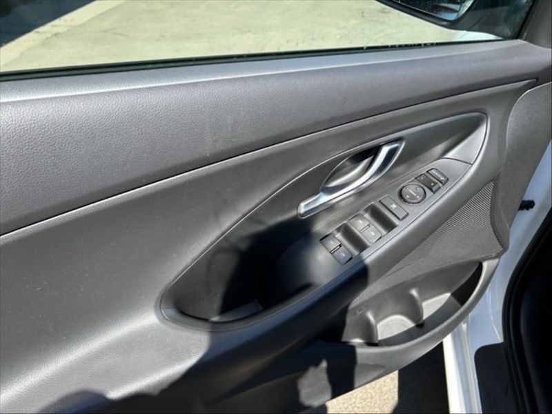 Hyundai i30 1,5 T-GDI Smart 5d - fotka 11 z 11