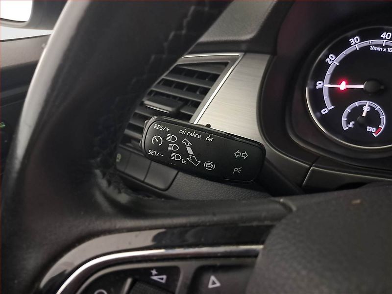 Škoda Fabia (2019) Ambition 1.0 TSI, Tempomat - fotka 18 z 22