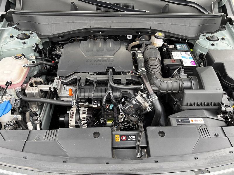 Hyundai Kona 1.0-88KW,AUTOMAT REZERVACE - fotka 32 z 34