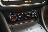 Mercedes-Benz GLA GLA220D 4MATIC AMG-LINE AUT. - náhled 14