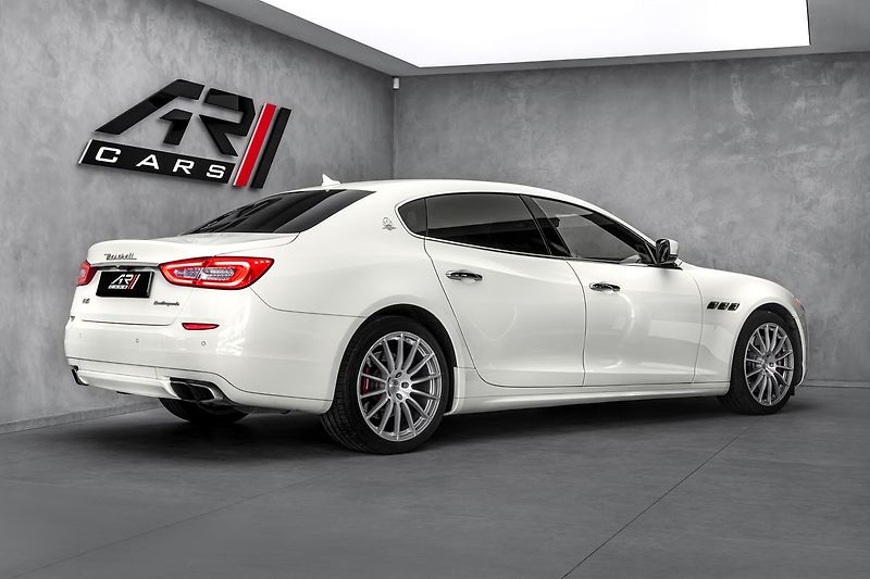Maserati Quattroporte GTS V8 530PS - fotka 5 z 25
