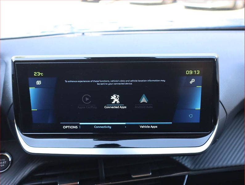 Peugeot 2008 (2021) Allure 50 kWh, SoH 91% - fotka 19 z 25