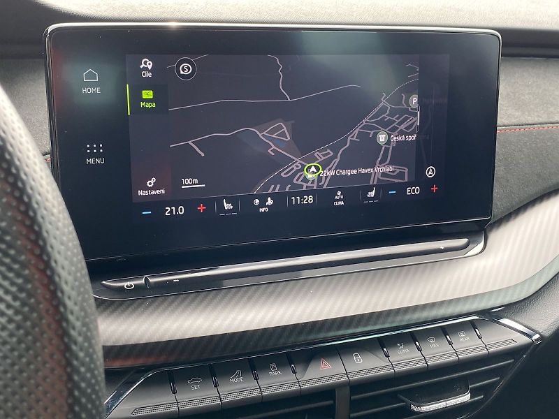 Škoda Octavia (2024) Combi 1.4 TSI iV DSG RS - fotka 12 z 35