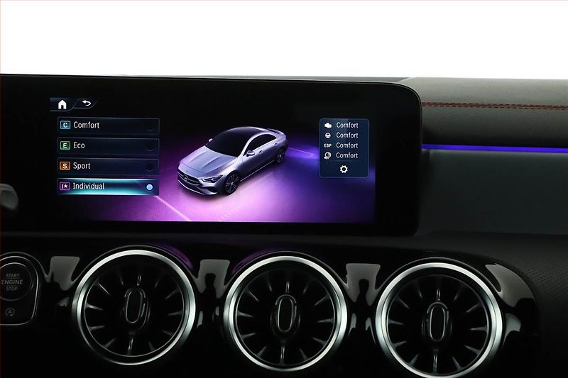 Mercedes-Benz CLA (2025) 200, AMG Line, Výhřev, Kamera - fotka 17 z 22