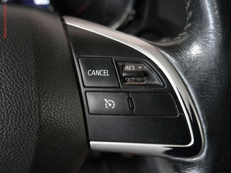 Mitsubishi ASX (2014) 1.8 Di-D 4x4, ČR, AC, tempo - fotka 15 z 20