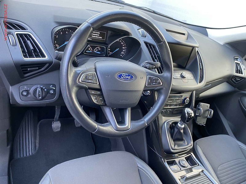 Ford Kuga (2018) 1.5T, ČR, Xenon, navi - fotka 12 z 17