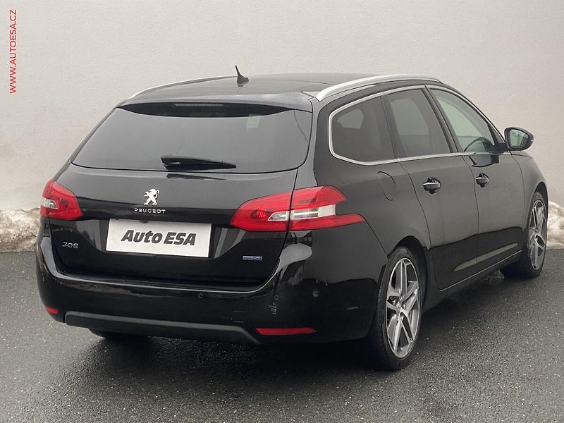 Peugeot 308 (2016) 2.0 HDi, Allure, AT - fotka 4 z 18