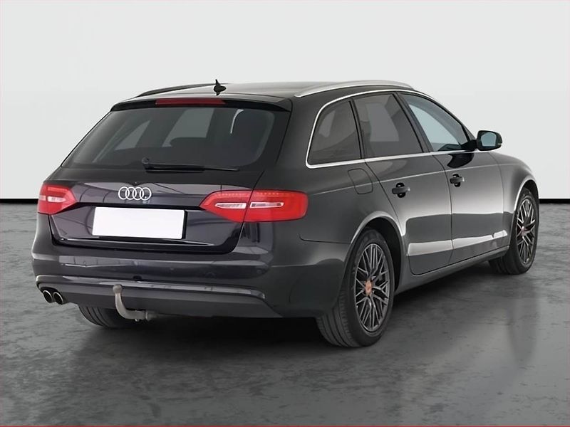 Audi A4 (2013) 2.0 TDI, Automat, Navi, Xenony - fotka 5 z 22