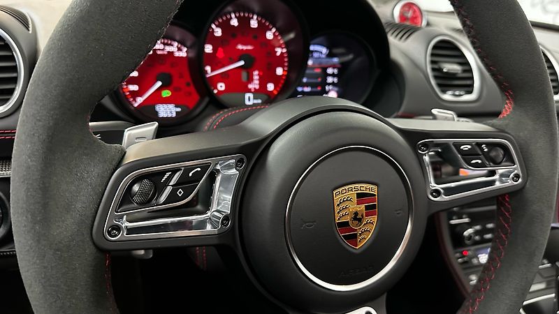 Porsche Boxster 718 SPYDER / ZÁRUKA - fotka 53 z 58