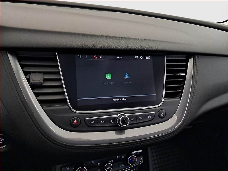 Opel Grandland X (2019) Innovation 1.2 Turbo - fotka 18 z 25