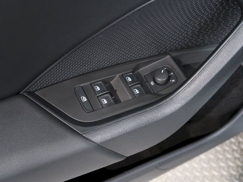 Škoda Octavia (2021) AMBITION 2.0TDI 85KW - fotka 32 z 36