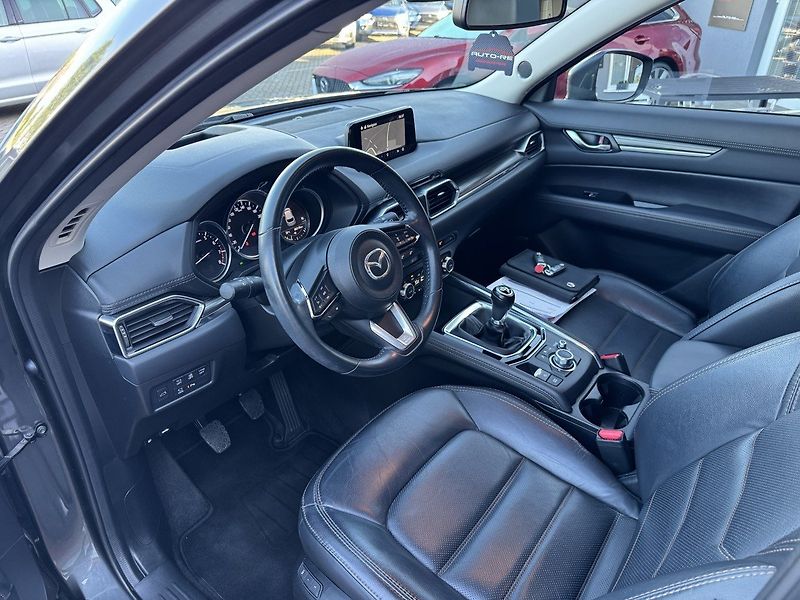 Mazda CX-5 (2018) 2.0 G-165 AWD LED Bose Kamera - fotka 24 z 50