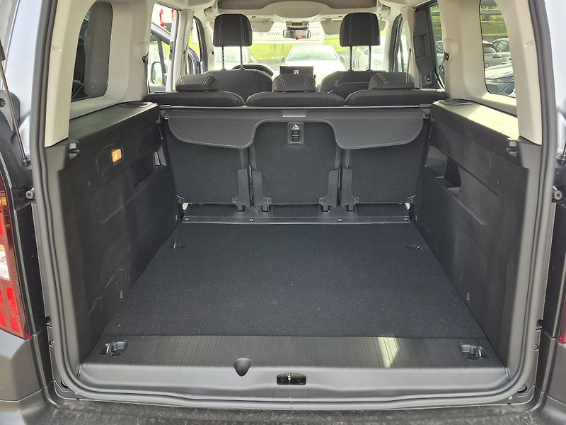 Peugeot Rifter (2026) Long ALLURE HDi 130 S&S MAN6 - fotka 10 z 23